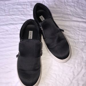 Steve Madden Slide On Shoes!